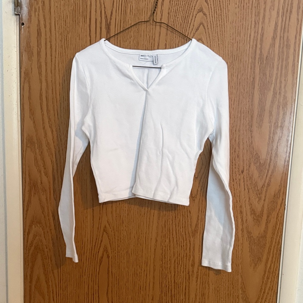 Asos Women's Long Sleeve Cropped Rib Knit Ribbed Notched Collar White Top Size10